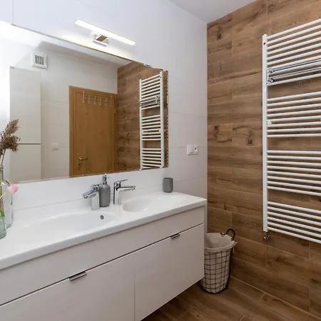 Lesy A Luky - V Srdci Tatier